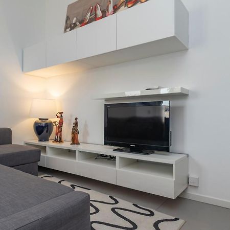 Cosy 1 Bed Flat With Terrace Apartment Milan Exterior photo