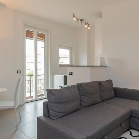 Cosy 1 Bed Flat With Terrace Apartment Milan Exterior photo